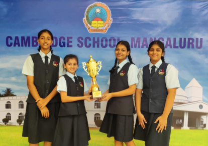 BADMINTON TOURNAMENT JUNIOR GIRLS